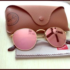 Pink Mirrored Round Ray-Bans